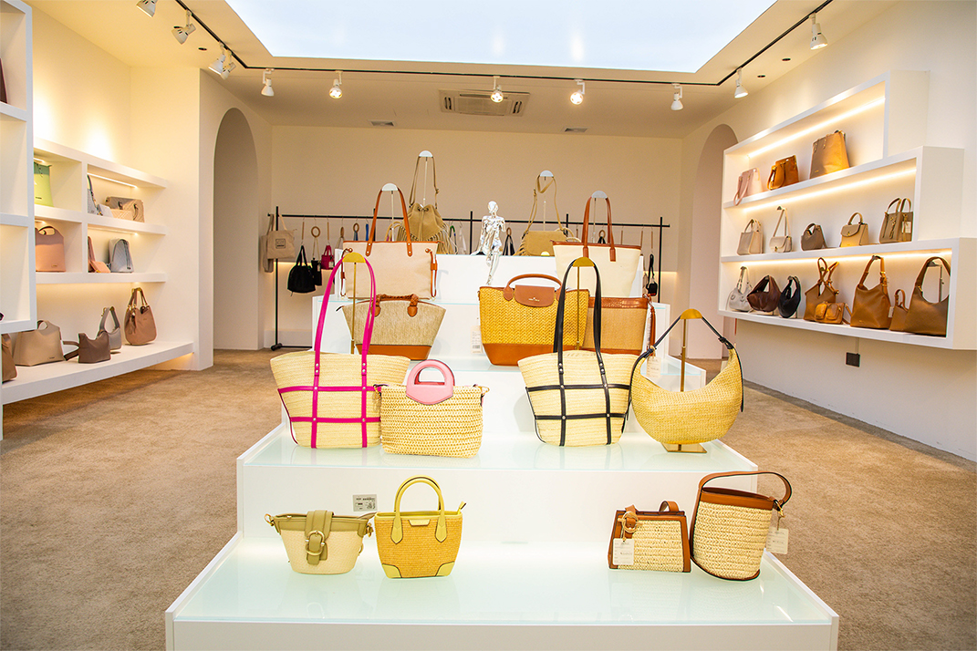 Straw Bags Area