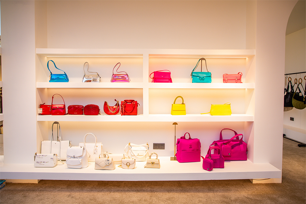 Small Bags Area